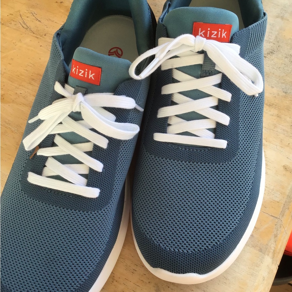 Like new men’s Kizik sneakers